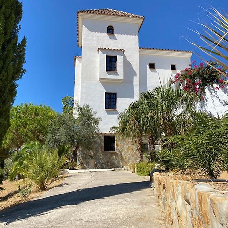 Castle Tower Apartment In Rural Holiday Park 'Bernard' 톨록스 외부 사진