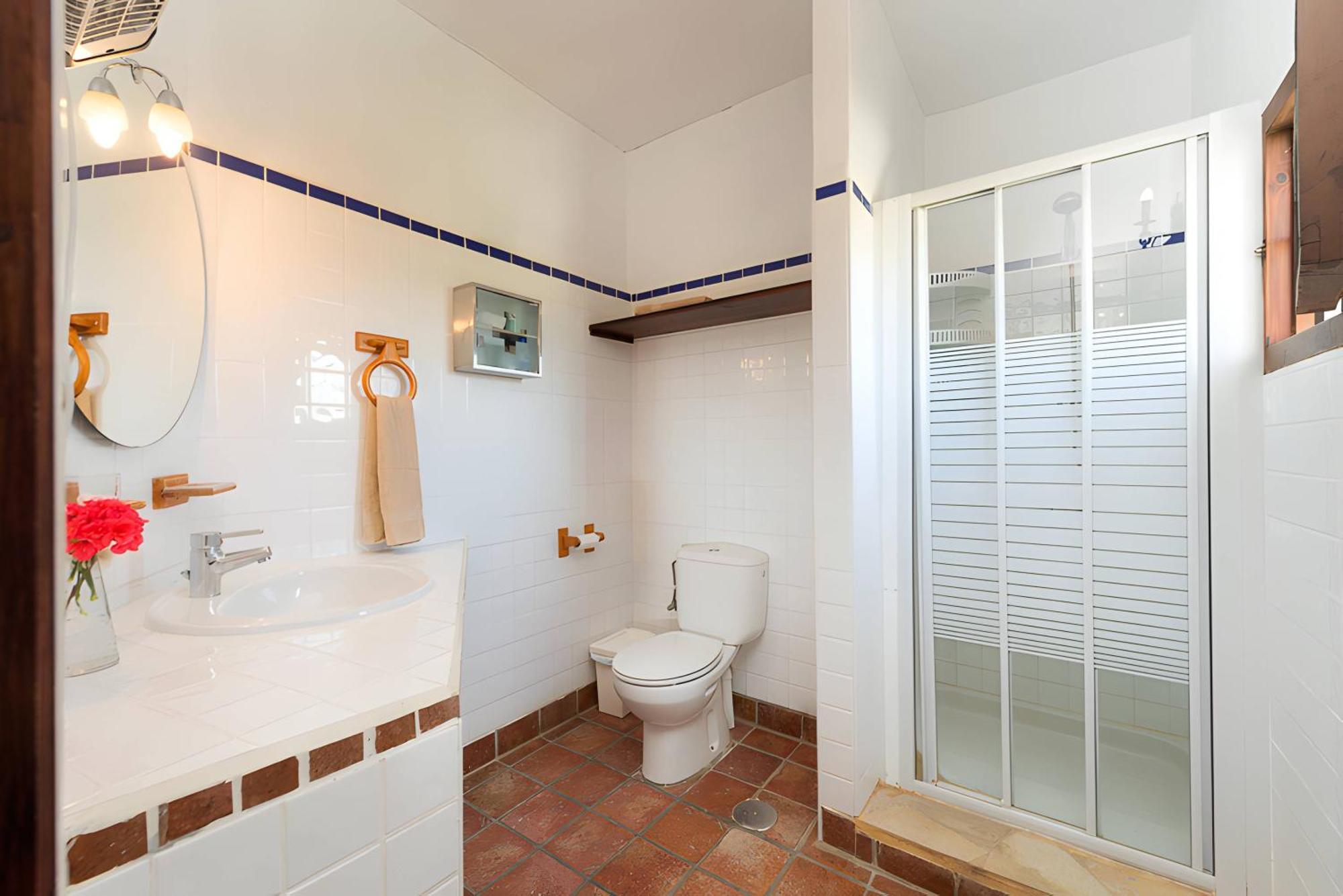 Castle Tower Apartment In Rural Holiday Park 'Bernard' 톨록스 외부 사진