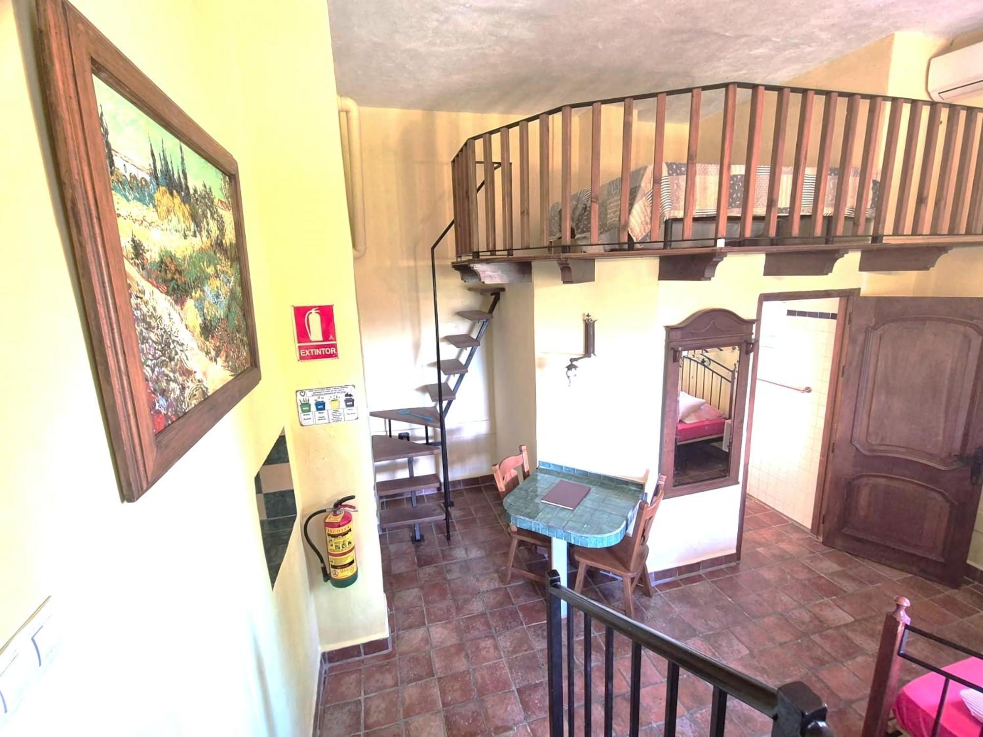 Castle Tower Apartment In Rural Holiday Park 'Bernard' 톨록스 외부 사진